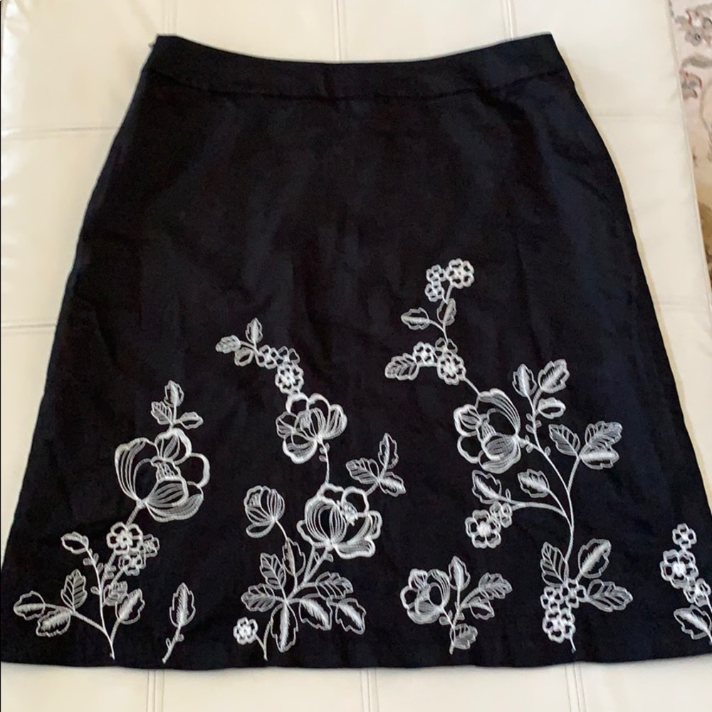 Covington Black Skirt Sz 14